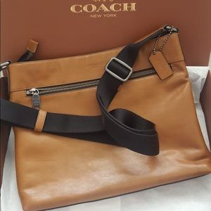 Coach Messenger